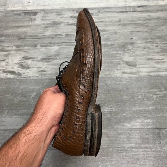 Allen Edmonds Nassau Brown Sharkskin Wingtips 11.5 D main image 5